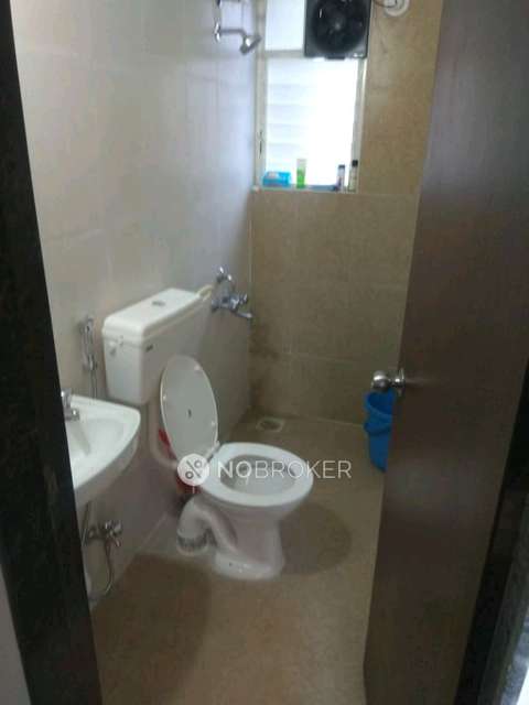 2 BHK Flat In Mantra Essence for Rent  In Undri