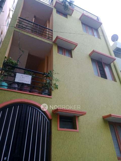 1 BHK Flat for Rent  In Adugodi