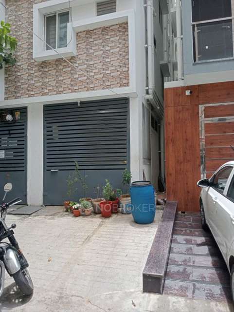 PG for Boys in Hsr Layout