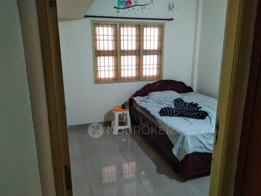 2 BHK Flat In Vinayaga Apartments, Navalur for Rent  In Navalur