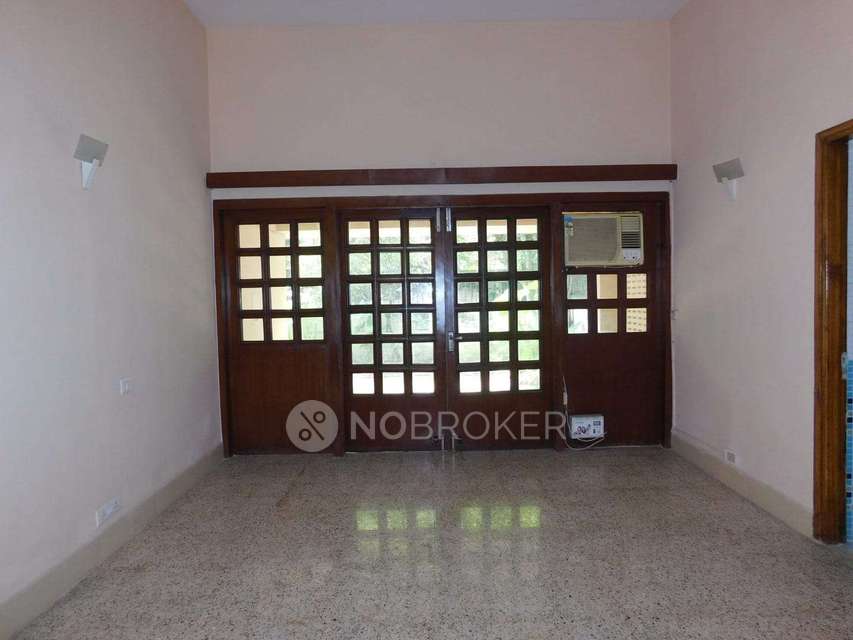 4 BHK House for Rent  In Friends Colony East