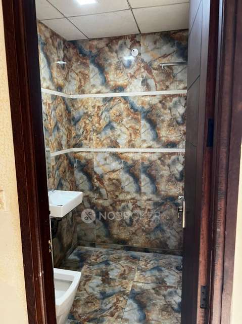 1 BHK Flat For Sale  In Indirapuram