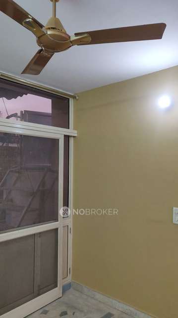 2 BHK Flat For Sale  In Prakash Mohalla, Amritpuri, East Of Kailash