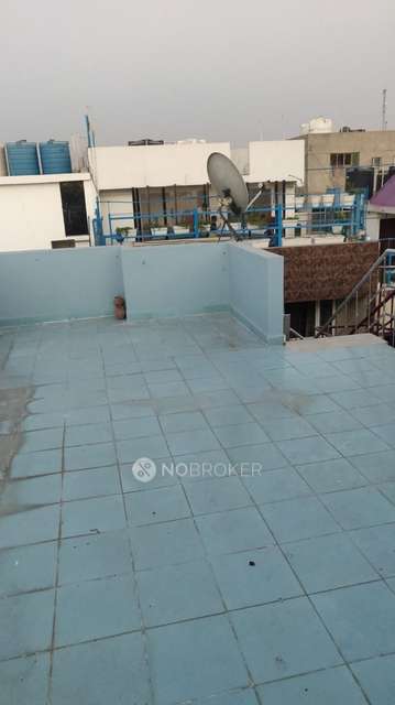 2 BHK Flat For Sale  In Prakash Mohalla, Amritpuri, East Of Kailash