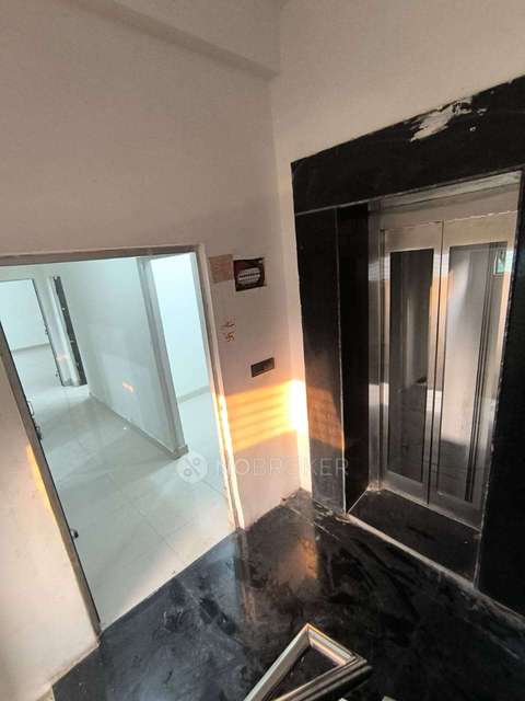 Office Space in Model Town East, Ghaziabad for Rent 