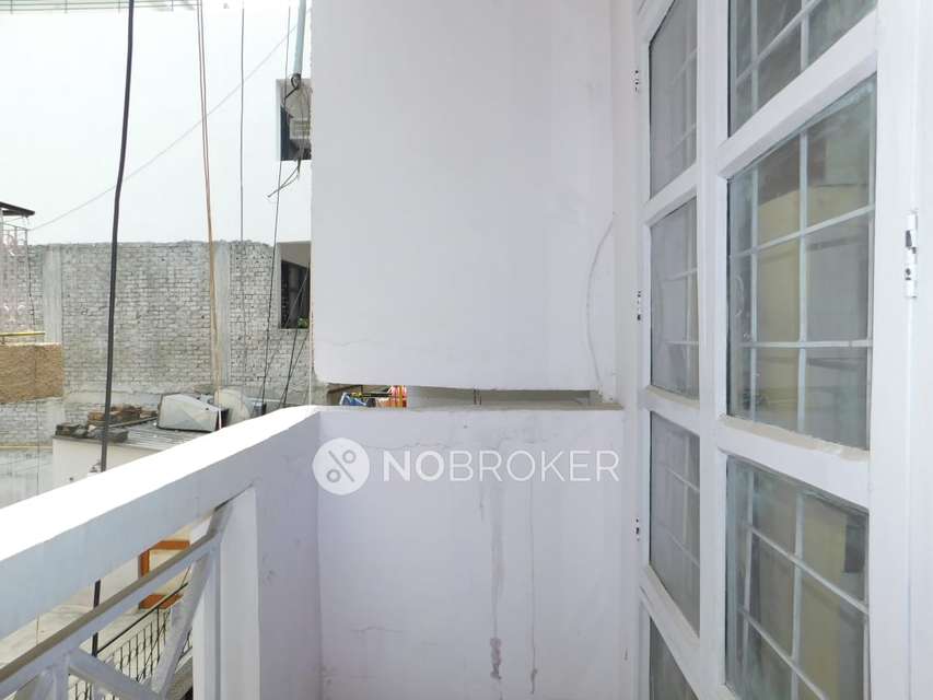 2 BHK Flat For Sale  In Safdarjung Enclave