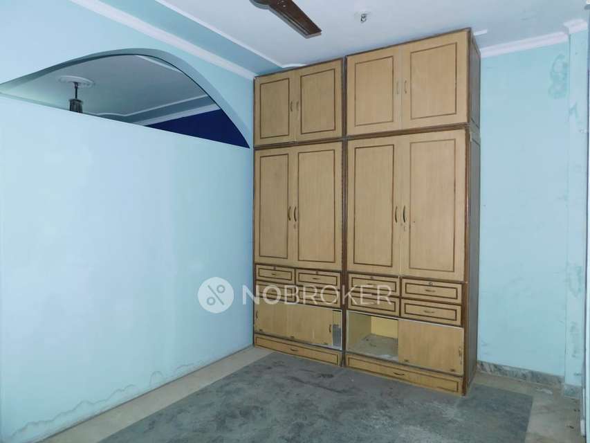 2 BHK Flat For Sale  In Safdarjung Enclave