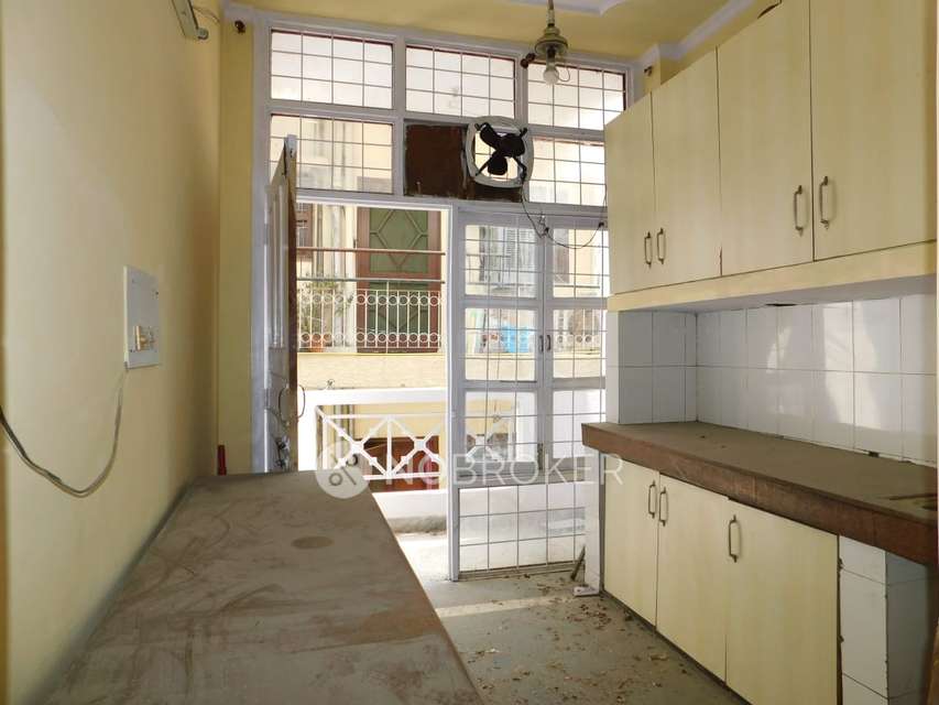 2 BHK Flat For Sale  In Safdarjung Enclave