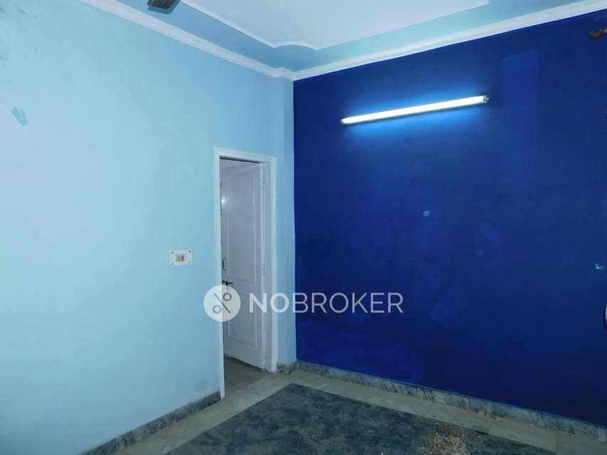 2 BHK Flat For Sale  In Safdarjung Enclave