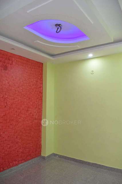 2 BHK Flat For Sale  In Mohan Garden 