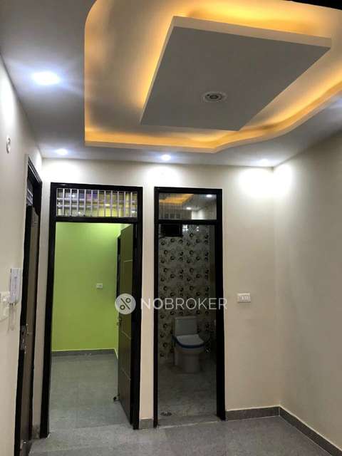 2 BHK Flat For Sale  In Mohan Garden 