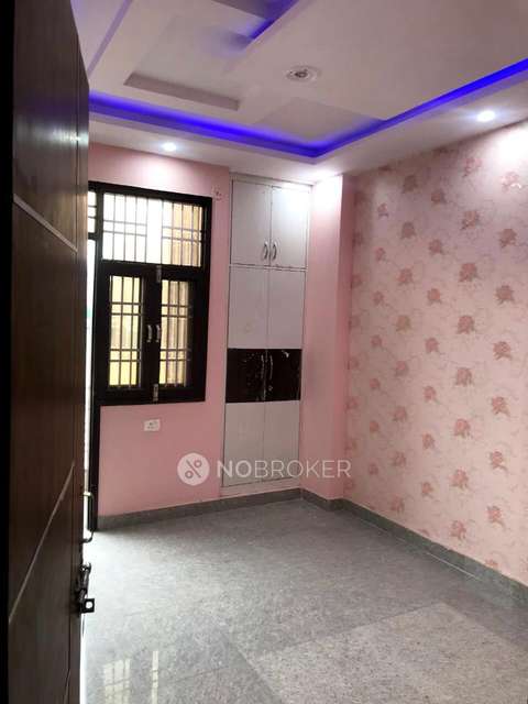 2 BHK Flat For Sale  In Mohan Garden 