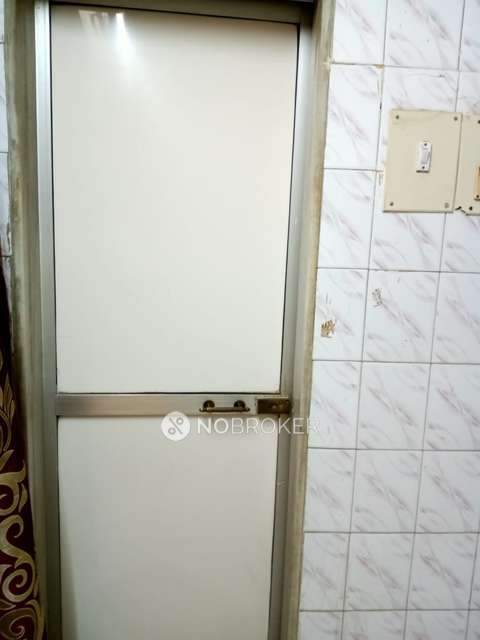 1 RK Flat In Solanki Apartments  for Rent  In Jogeshwari East