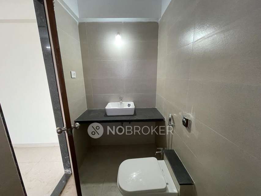 2 BHK Flat In Prathamesh Excellencia For Sale  In Pimpri-chinchwad,