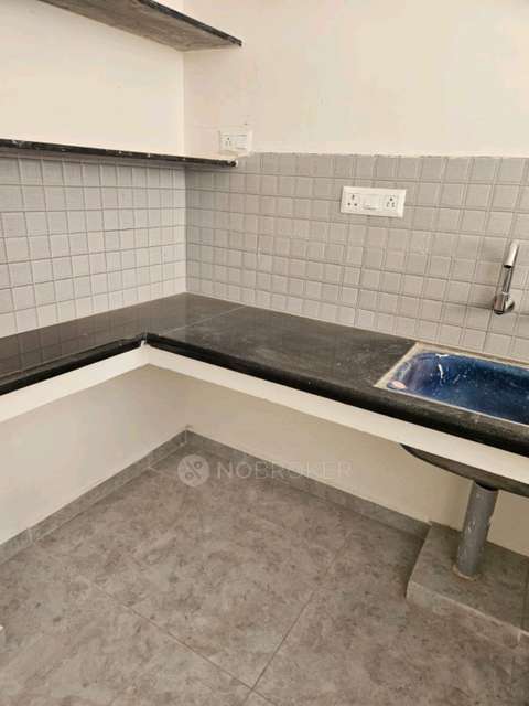 2 BHK Flat In Kanakadhara Apartment  For Sale  In  West Mambalam