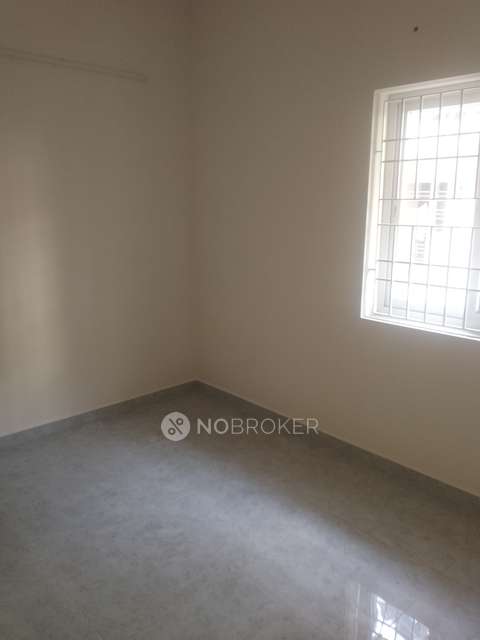 2 BHK Flat In Kanakadhara Apartment  For Sale  In  West Mambalam