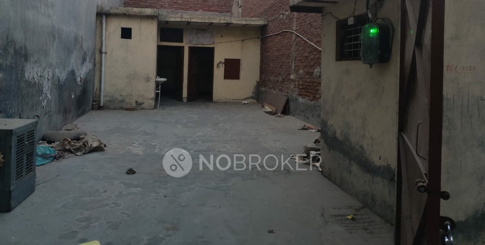 Independent House Burari Without Brokerage Unfurnished 1 BHK Flat for