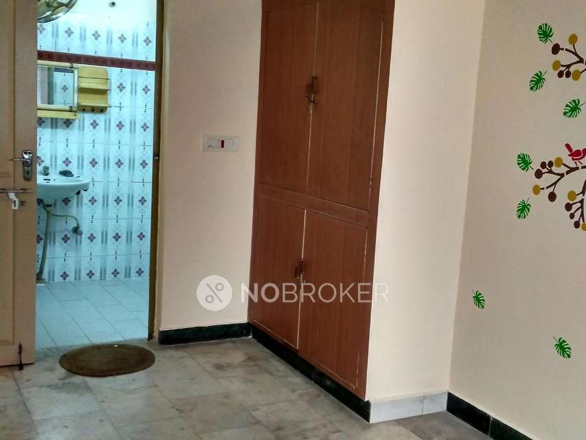 2 BHK Flat For Sale  In Nungambakkam