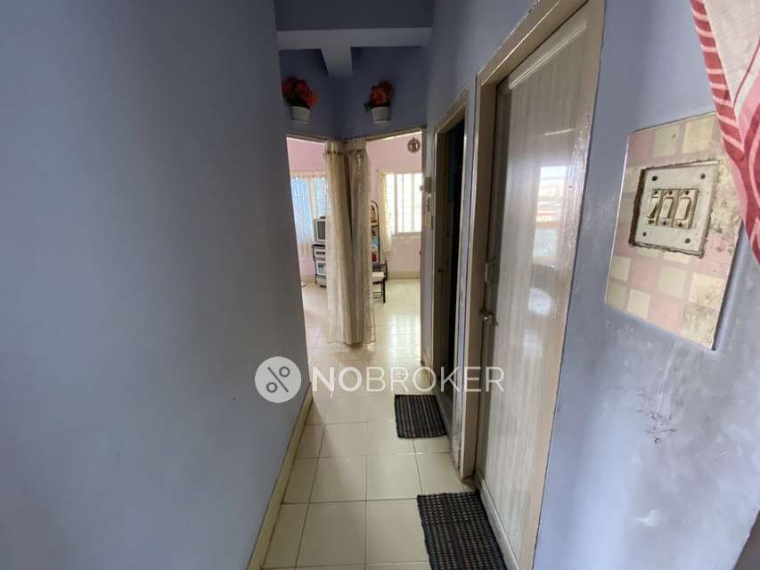 2 BHK Flat In Yogeshwara Apartment  For Sale  In Hosakerehalli