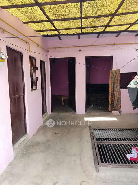 2 BHK Flat In Sb for Rent  In 38, Rajendra Park, Nangloi Extension, Nangloi, New Delhi, Delhi, 110041, India