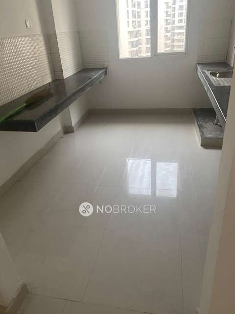 4+ BHK Flat In Aarcity Regency Park For Sale  In Gaur City 2