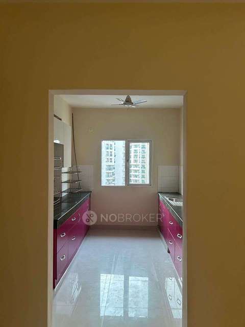 4+ BHK Flat In Aarcity Regency Park For Sale  In Gaur City 2
