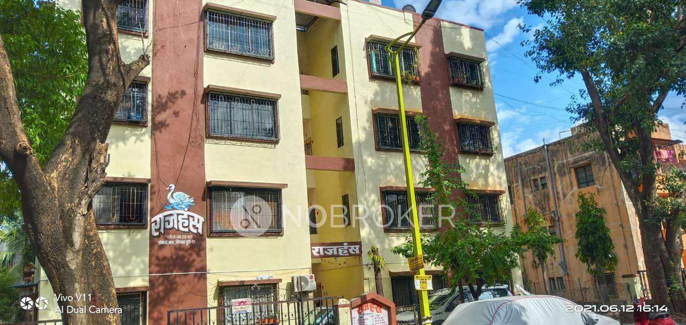 2 BHK Flat In Rajhans Bwing for Rent  In Pimpri-chinchwad,