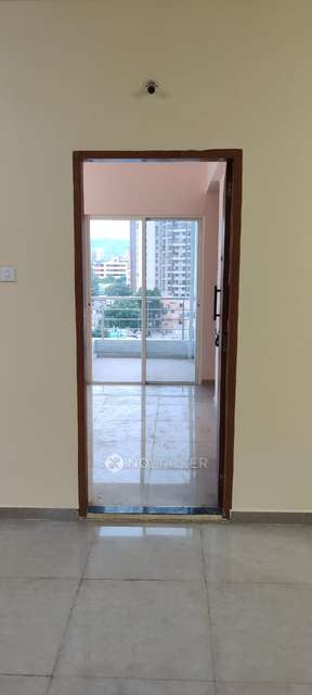 1 BHK Flat In 9 Green For Sale  In Hadapsar