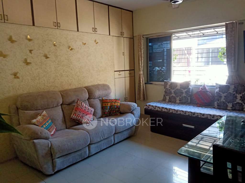 Shri Varad co op society limited. Mulund East Hanuman Chowk Without