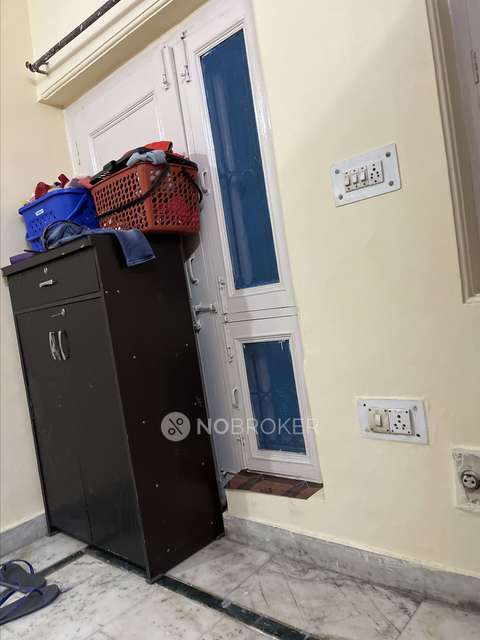 1 RK House for Rent  In Indirapuram