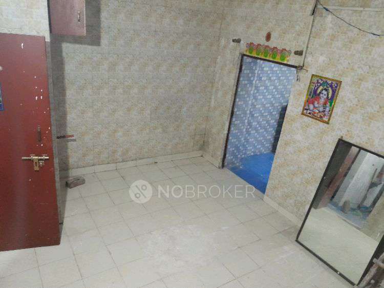 2 BHK Flat In Mantola for Rent  In Paharganj