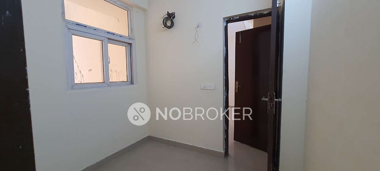 3 BHK Flat In Amrapali Princely Estate For Sale  In Sector-76