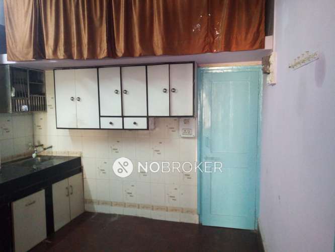 1 BHK Flat In Naval Co Operative Housing Society For Sale  In Narayan Peth