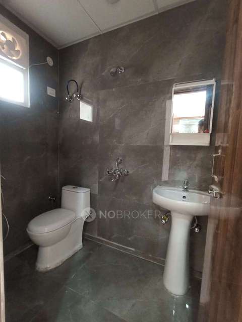 2 BHK Flat In Twin Celestial For Sale  In Sector 1