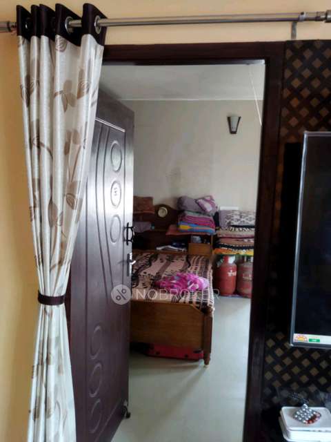 3 BHK Flat In Om Apartment  For Sale  In Thirumullaivoyal