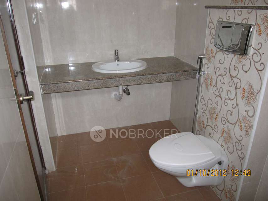 3 BHK Flat In Thiru Arul Aprtments Golden Homes For Sale  In J Block, Anna Nagar