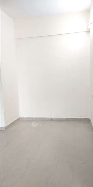 1 BHK Flat In Siddhi Park Co-op Society For Sale  In Sector - 20.