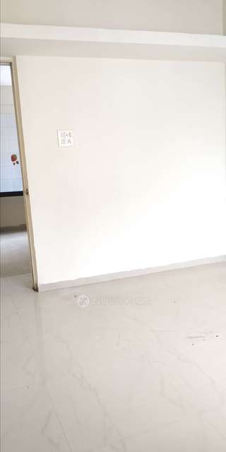 1 BHK Flat In Siddhi Park Co-op Society For Sale  In Sector - 20.