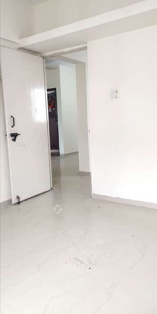 1 BHK Flat In Siddhi Park Co-op Society For Sale  In Sector - 20.