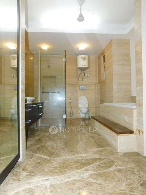 4 BHK Flat For Sale  In Panchsheel Park