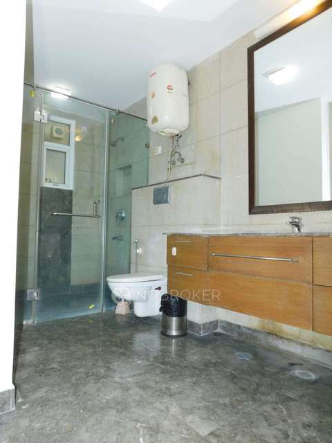 4 BHK Flat For Sale  In Panchsheel Park