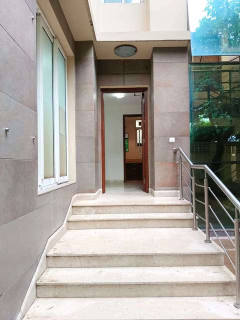 4 BHK Flat For Sale  In Panchsheel Park