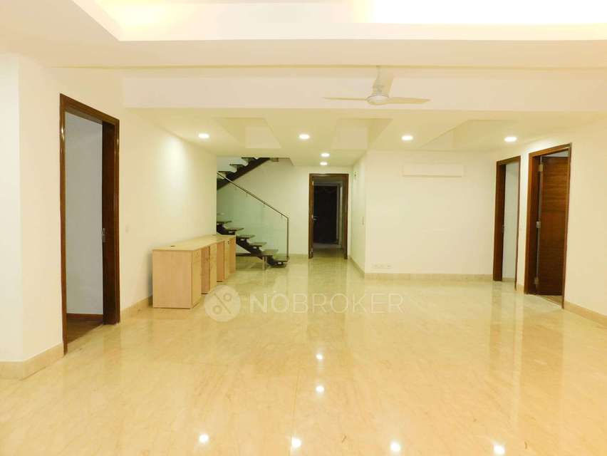 4 BHK Flat For Sale  In Panchsheel Park