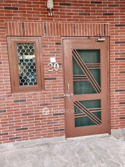 1 RK Flat In The Mall Apartments for Rent  In Timarpur