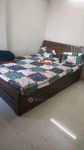 Single Room for Male In 3 BHK  In Menlo Homes Kharadi In Wagholi