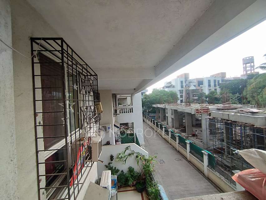2 BHK Flat In Varsha Apartment  For Sale  In Wanowrie
