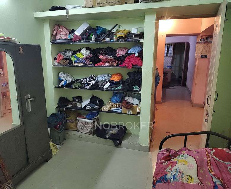 2 BHK Flat In Raja Flats For Sale  In Perumbakkam