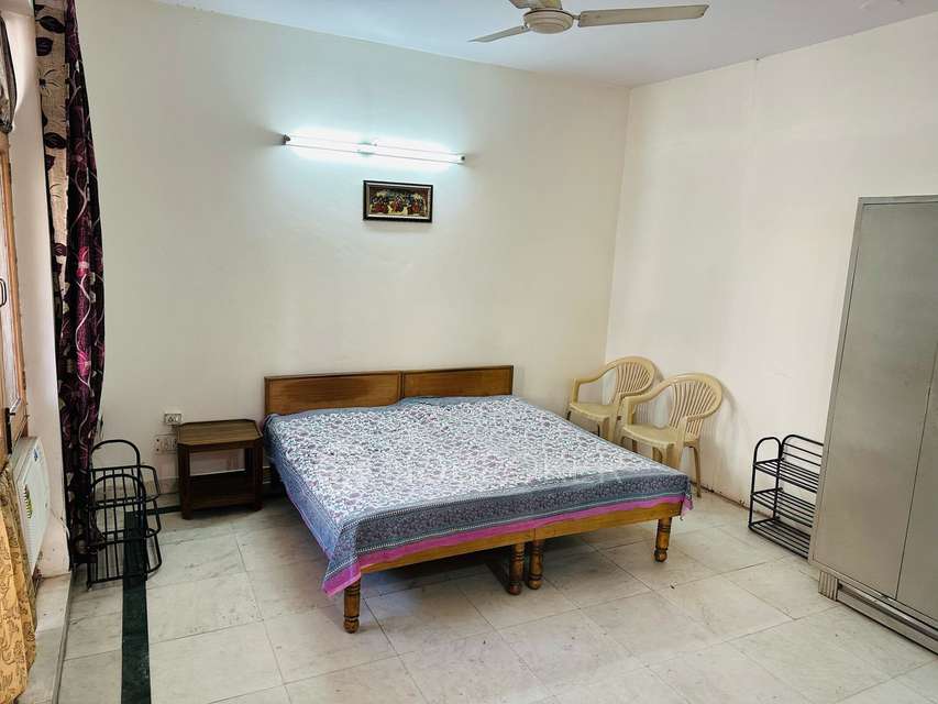 PG for Girls in Malviya Nagar