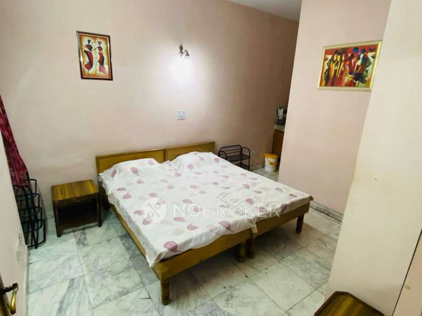 PG for Girls in Malviya Nagar