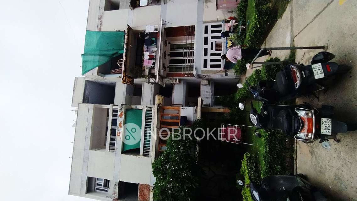 Flats for Rent in Preet Vihar, Delhi NoBroker